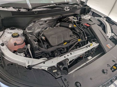 New 2025 Chevrolet Trax LT w/ Driver Confidence Package image 15