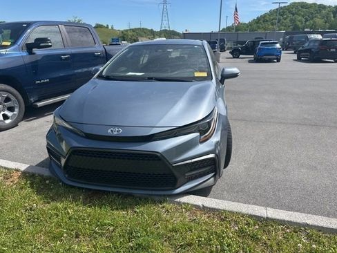 Used 2020 Toyota Corolla SE w/ SE Premium Package FWD image 4