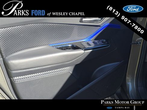 Used 2021 Toyota C-HR XLE image 15