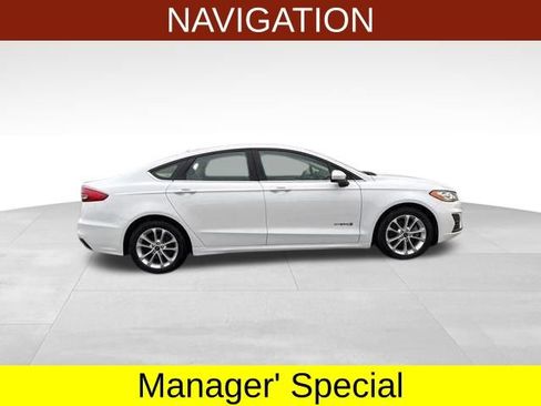 Used 2019 Ford Fusion SE image 8