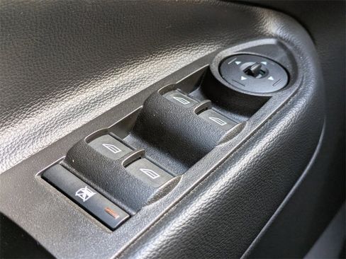 Used 2018 Ford Escape SE image 30