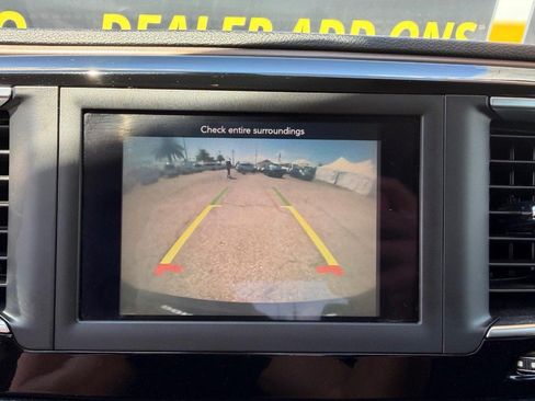 Used 2020 Chrysler Voyager LX FWD image 58
