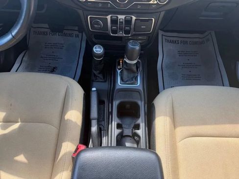 Used 2020 Jeep Wrangler Unlimited Sport AWD/4WD image 24