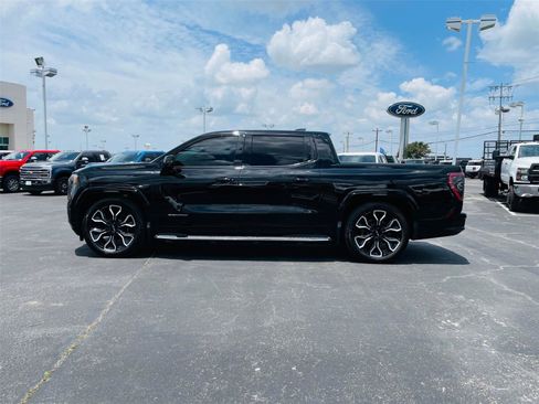 Used 2025 GMC Sierra EV Denali AWD/4WD image 6