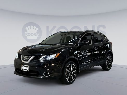 Used 2018 Nissan Rogue Sport SL w/ SL Premium Package image 1