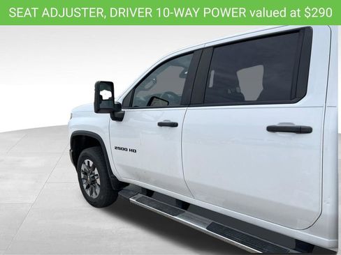 Used 2022 Chevrolet Silverado 2500 Custom w/ Custom Convenience Package AWD/4WD image 7