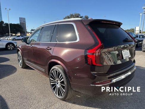 Used 2026 Volvo XC90 B6 Ultra w/ Lounge Package image 8