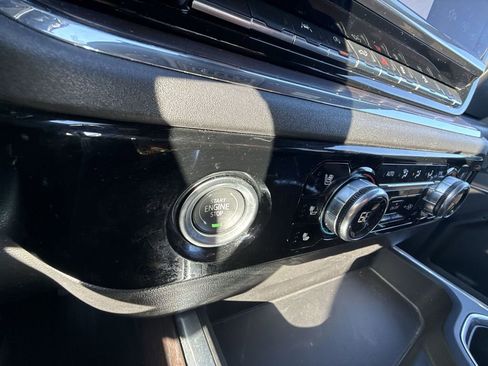 Used 2024 GMC Sierra 1500 SLT w/ SLT Convenience Package image 23