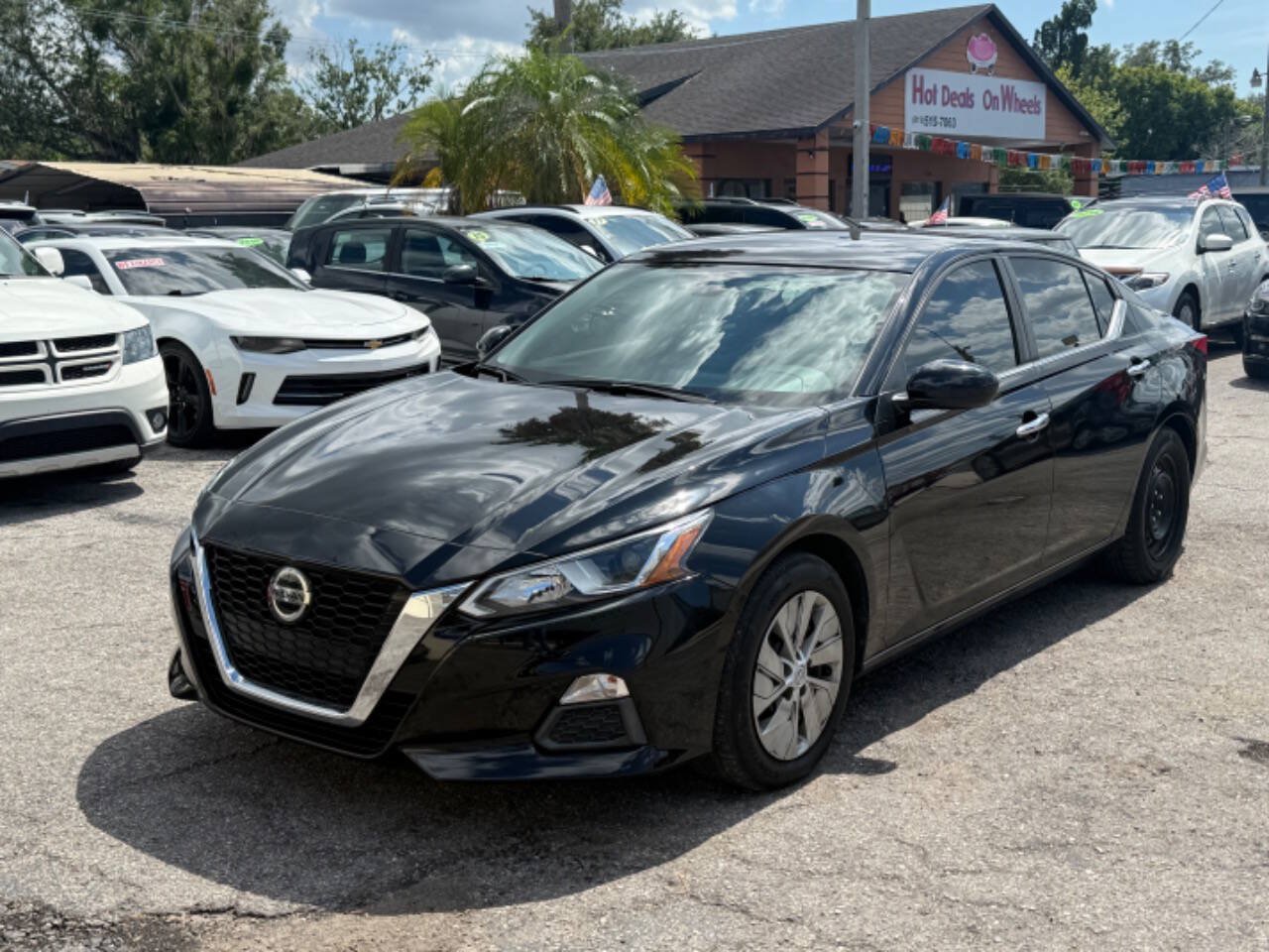 Used 2021 Nissan Altima 2.5 S FWD image 2