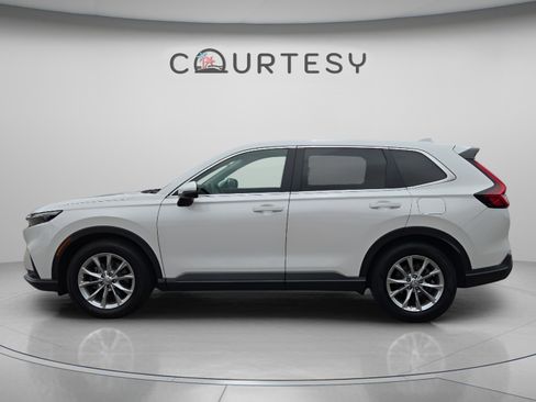 Used 2024 Honda CR-V EX image 2