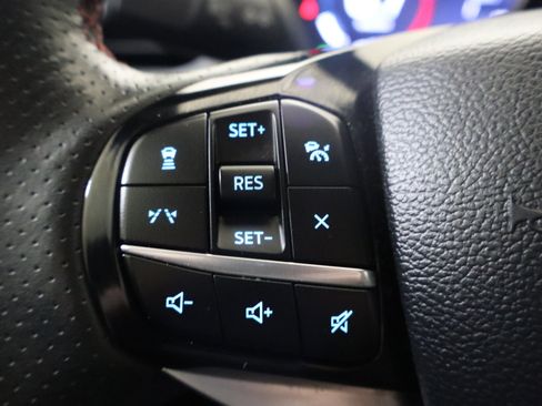 Used 2025 Ford Explorer ST-Line image 28