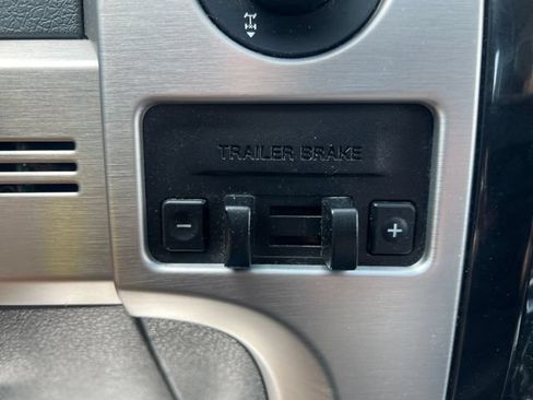 Used 2012 Ford F150 Platinum AWD/4WD image 32