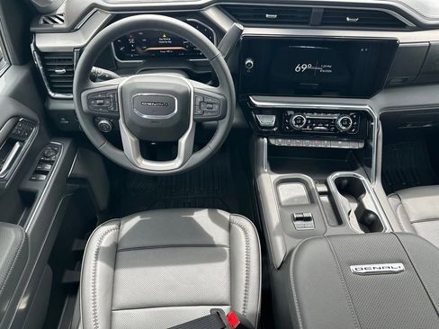 New 2026 GMC Sierra 3500 Denali w/ Denali Reserve Package AWD/4WD image 24