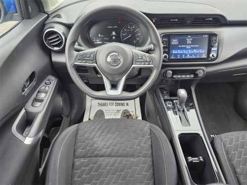 Used 2021 Nissan Kicks SV image 13