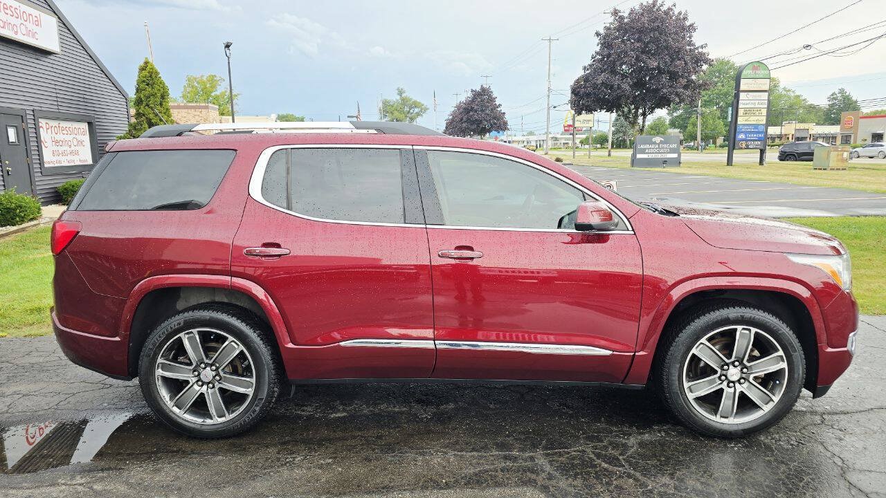 Used 2017 GMC Acadia Denali w/ Technology Package FWD image 7