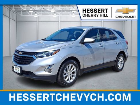 Used 2018 Chevrolet Equinox LT FWD image 1