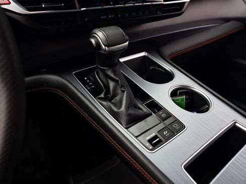 Used 2021 Toyota Sienna XSE image 17