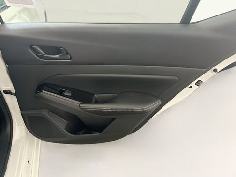 Used 2023 Nissan Altima 2.5 SV FWD image 30