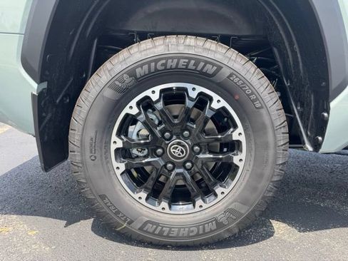 New 2026 Toyota Tundra SR5 AWD/4WD image 10