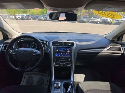 Used 2020 Ford Fusion SE AWD/4WD image 19