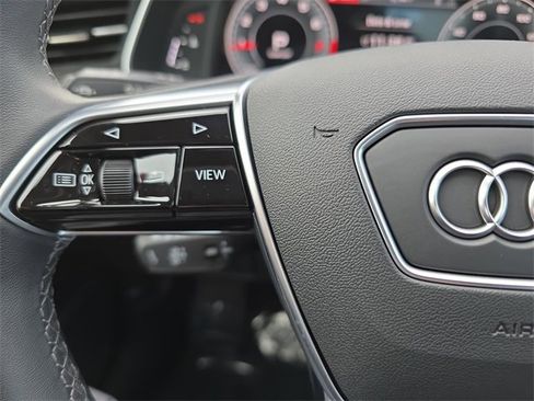 Used 2025 Audi A6 Premium Plus w/ Premium Plus Package image 20