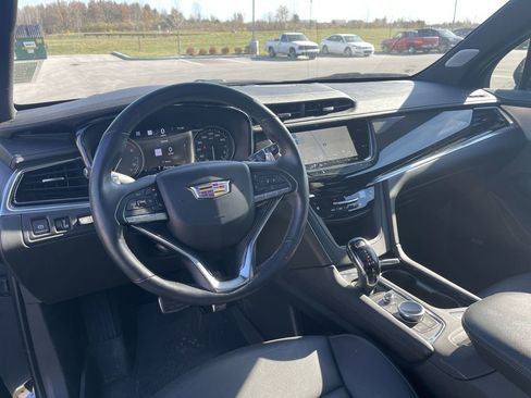 Certified 2024 Cadillac XT6 Sport w/ Technology Package image 10