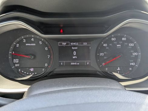 Used 2023 Chevrolet TrailBlazer LS FWD image 28