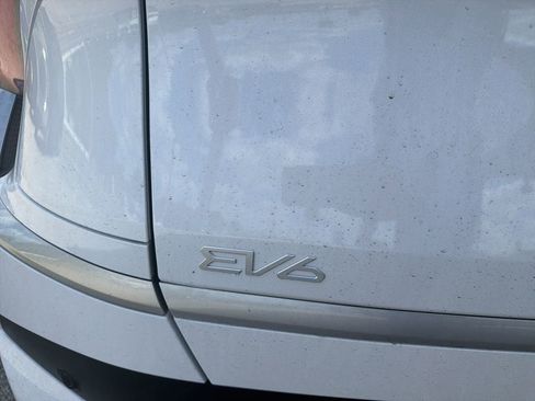 Used 2025 Kia EV6 Light w/ Light LR Technology Package image 7