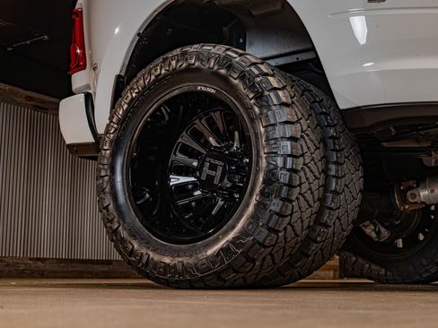 Used 2025 RAM 3500 Laramie w/ Max Tow Package image 16