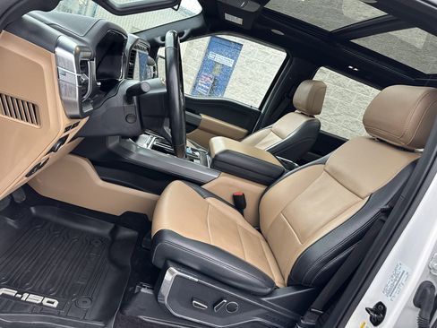 Used 2022 Ford F150 Lariat w/ Equipment Group 502A High image 9