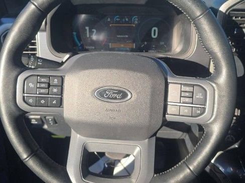 Used 2023 Ford F150 Lariat w/ Equipment Group 502A High image 10