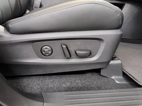 Certified 2026 INFINITI QX60 Luxe w/ Cargo Package FWD image 45