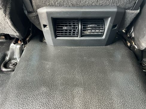 Used 2022 RAM 1500 Tradesman w/ Chrome Appearance Group AWD/4WD image 24