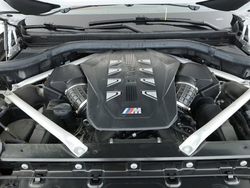 Used 2024 BMW X7 M60i w/ Executive Package image 26