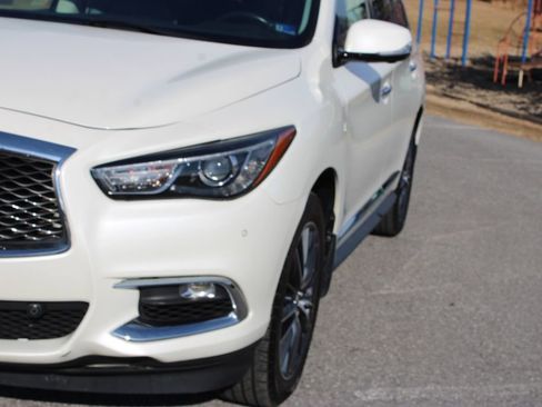 Used 2017 INFINITI QX60 Luxe w/ Deluxe Technology Package image 42