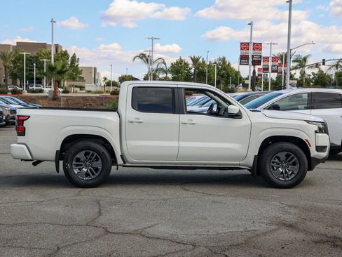 New 2026 Nissan Frontier SV RWD image 3