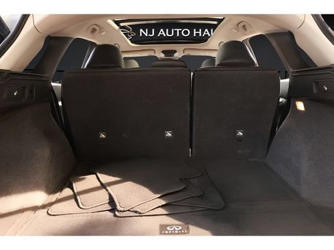 Used 2021 INFINITI QX50 Luxe w/ Accent Package FWD image 35