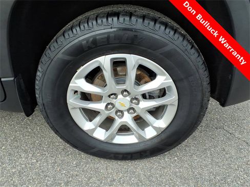 Used 2019 Chevrolet Traverse LT image 11