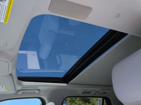 New 2025 Ford Expedition Max Platinum w/ Platinum Ultimate Package image 21