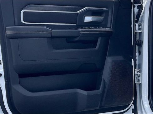 Certified 2024 RAM 2500 Big Horn AWD/4WD image 18