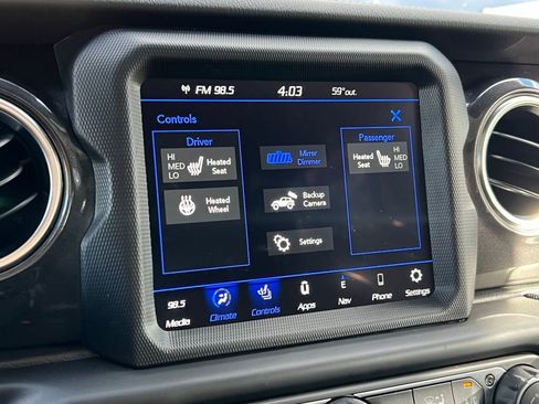 Used 2022 Jeep Wrangler Unlimited Rubicon w/ Trailer Tow Package image 31