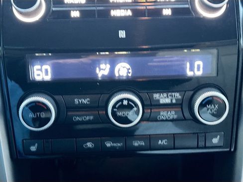 Used 2019 Subaru Ascent Limited image 19