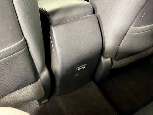 Used 2018 Nissan Altima 2.5 SR FWD image 11