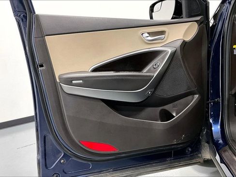 Used 2017 Hyundai Santa Fe Sport image 20