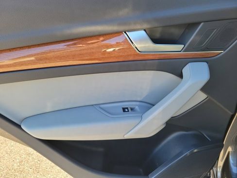 Certified 2023 Audi Q5 2.0T Premium image 12