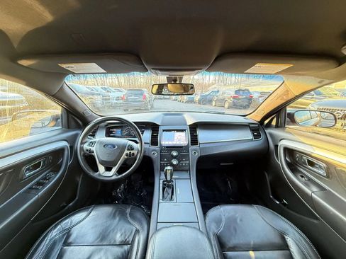 Used 2016 Ford Taurus SEL w/ Equipment Group 201A image 10
