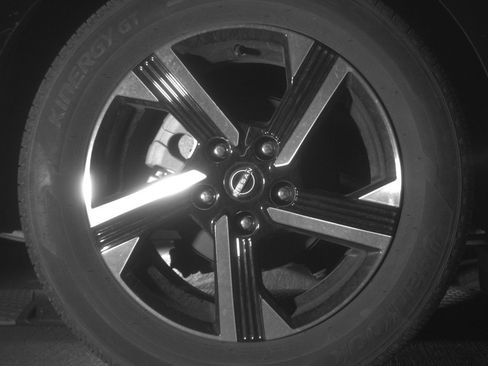 Used 2025 Nissan Sentra SV image 15