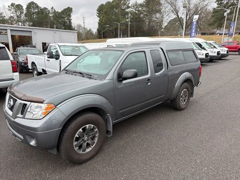 Used 2017 Nissan Frontier Desert Runner image 1