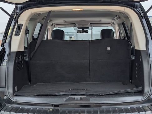 Used 2023 Nissan Armada SL image 30