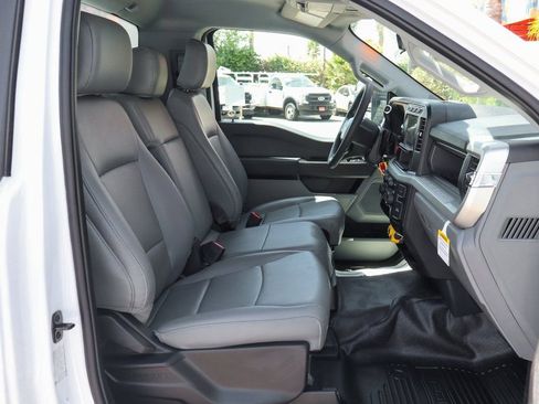 Used 2024 Ford F450 XL w/ XL Chrome Package image 39